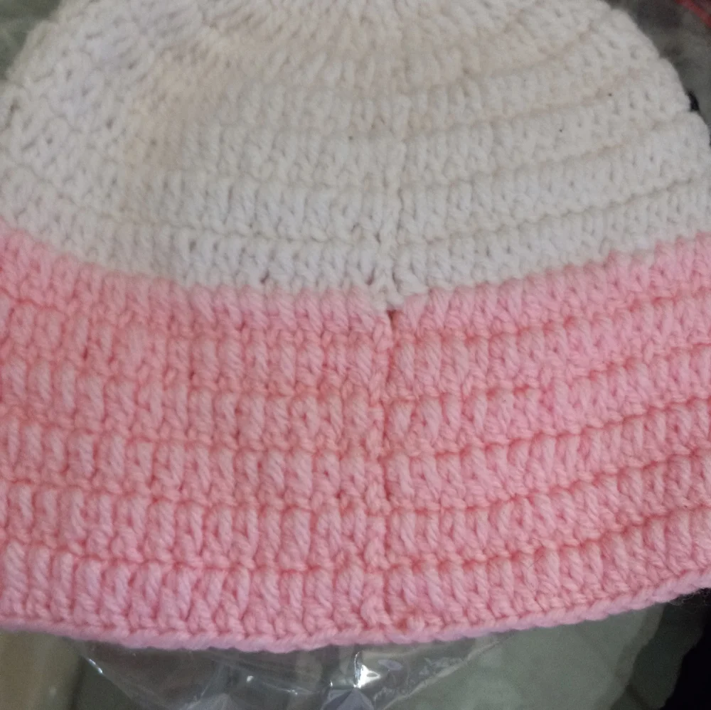 Handmade Kinitted Hats - Picture 4 of 5